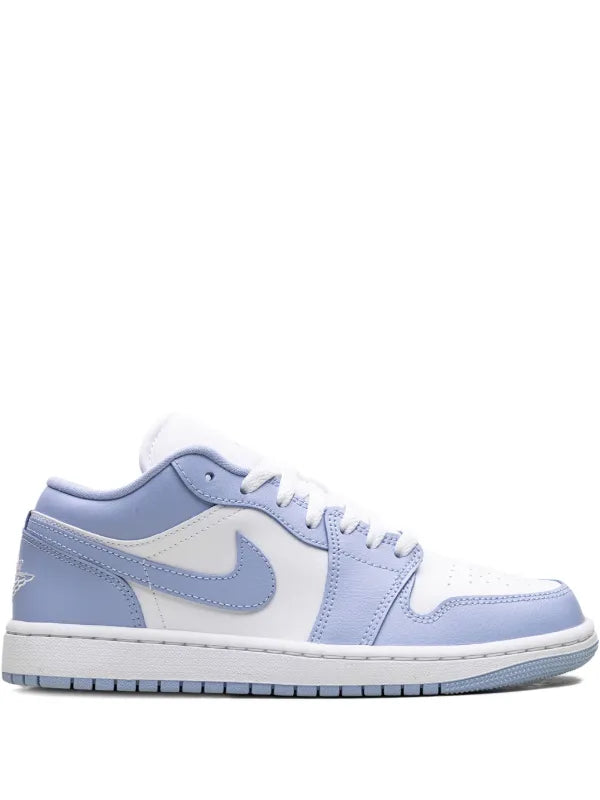 NIKE WMNS AIR JORDAN 1 LOW