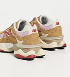 NEW BALANCE PARA MUJER 9060 BEIGE ROSADO