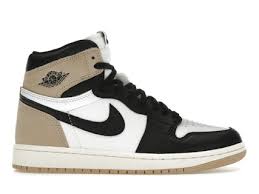 NIKE WMNS JORDAN 1 RETRO HI OG