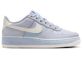 NIKE AIR FORCE 1 LV8 2