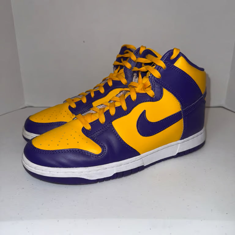 NIKE AIR  JORDAN 1 MID PURPLE